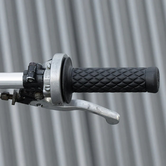 BILTWELL Grips - Thruster - 1" - Black 6702-0101