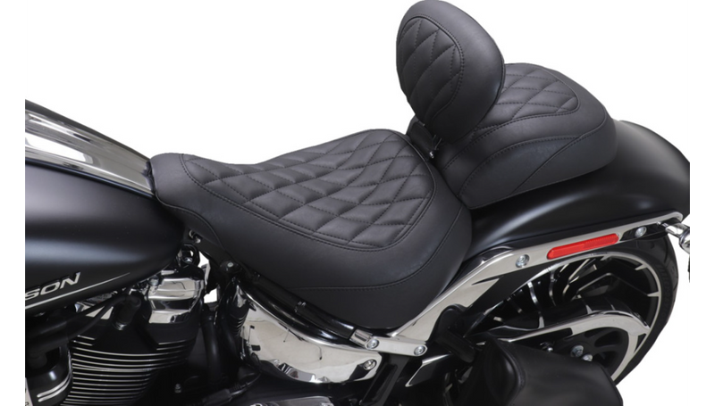 MUSTANG Wide Tripper Solo Seat - w/ Backrest - Diamond - Black Stitch - FXBR '23-'25 - 89027