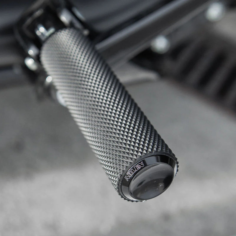 ARLEN NESS KNURLED FOOTPEGS, BLACK - STANDARD MALE MOUNT - 07-925 - PartsOutlet.com.au