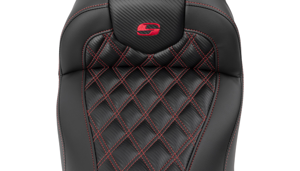 SADDLEMEN RoadSofa Seat - without Backrest - Carbon Fiber - Lattice Stitch - Red Stitch - FLTR/FLHX '23-'24 - 823-07-20604 - PartsOutlet.com.au