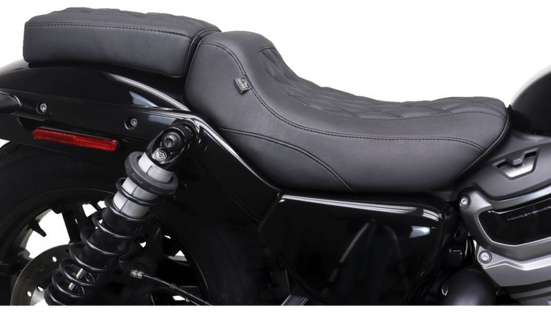 MUSTANG Tripper Passenger Seat - Double Diamond - Black Stitching - Nightster '22-'25 - 83101
