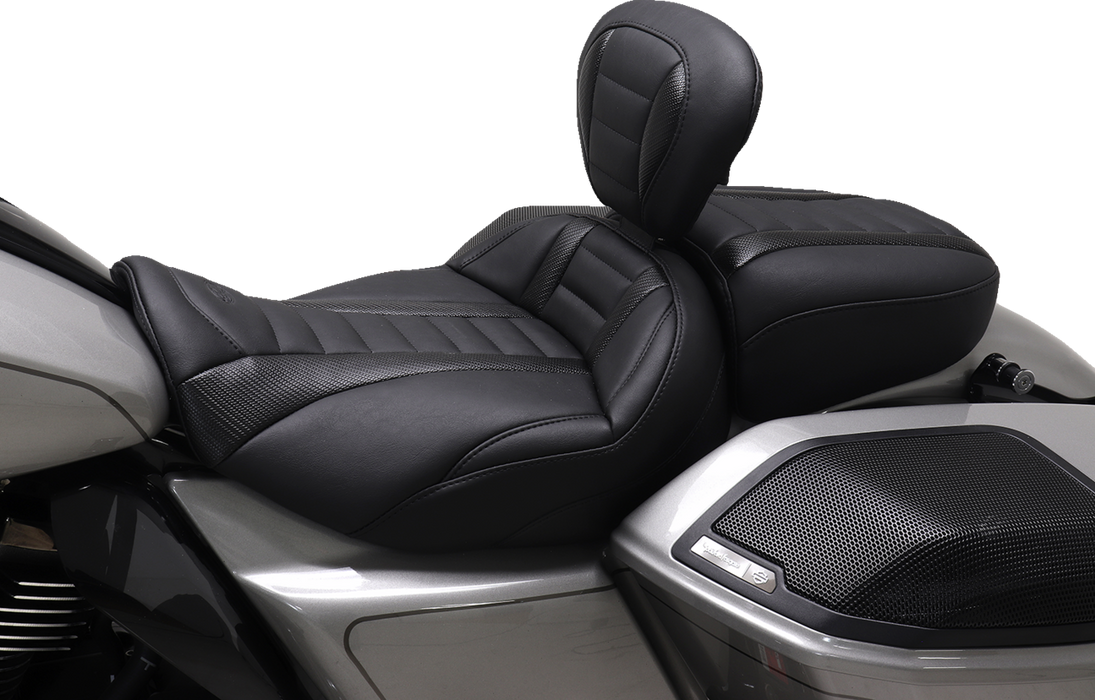 MUSTANG Deluxe Touring Solo Seat - Black Stitch - FLT/FLH '23-'24 - 89401 - PartsOutlet.com.au