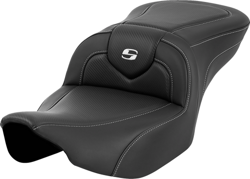 SADDLEMEN Roadsofa Seat - Carbon Fiber - Silver Stitch/Silver Logo - without Backrest - FL '23-'24 - 823-07-185 - PartsOutlet.com.au