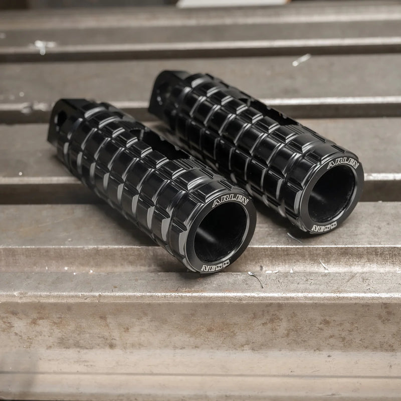 ARLEN NESS SPEEDLINER FOOTPEGS, BLACK - 18-up M8 SOFTAIL PASSENGER - 400-038 - PartsOutlet.com.au