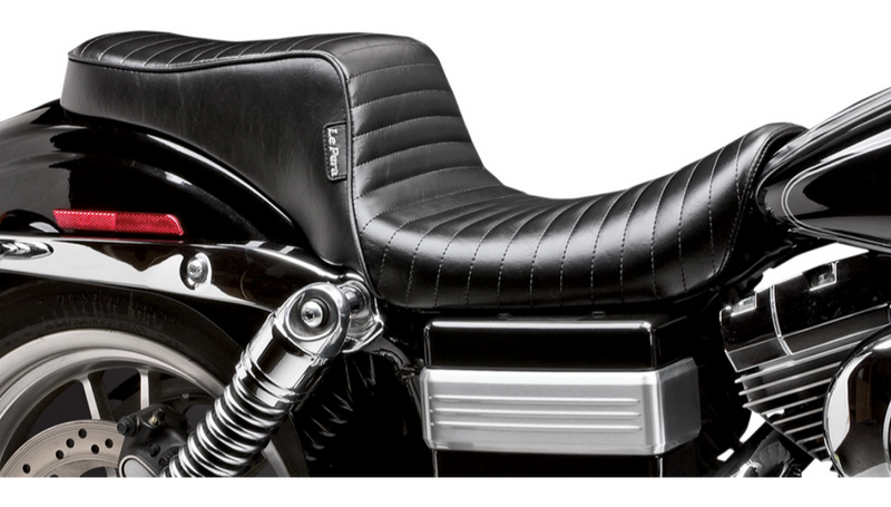 LE PERA Cherokee Seat - Pleated - FXD '06-17 - LK-021PT - PartsOutlet.com.au