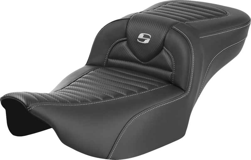 SADDLEMEN Roadsofa Extended Reach Seat - without Backrest - Tuck-n-Roll - Carbon Fiber - FLTR/FLHX '23-'24 823-07-20500 - PartsOutlet.com.au
