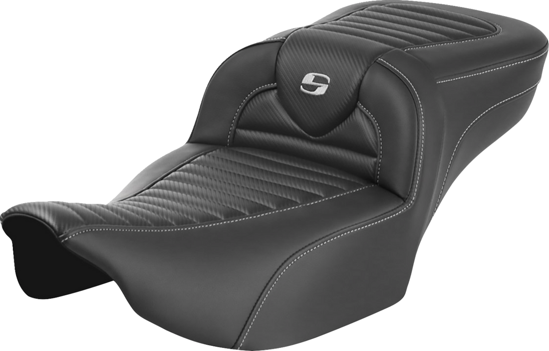 SADDLEMEN Roadsofa Extended Reach Seat - without Backrest - Tuck-n-Roll - Carbon Fiber - FLTR/FLHX '23-'24 823-07-20500 - PartsOutlet.com.au