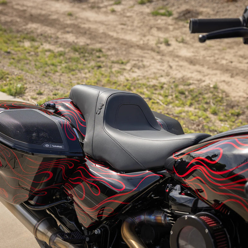 SADDLEMEN Thrashin ' Pro Series Seat - Smooth - FLT/FLH '23-'25 - TS82307