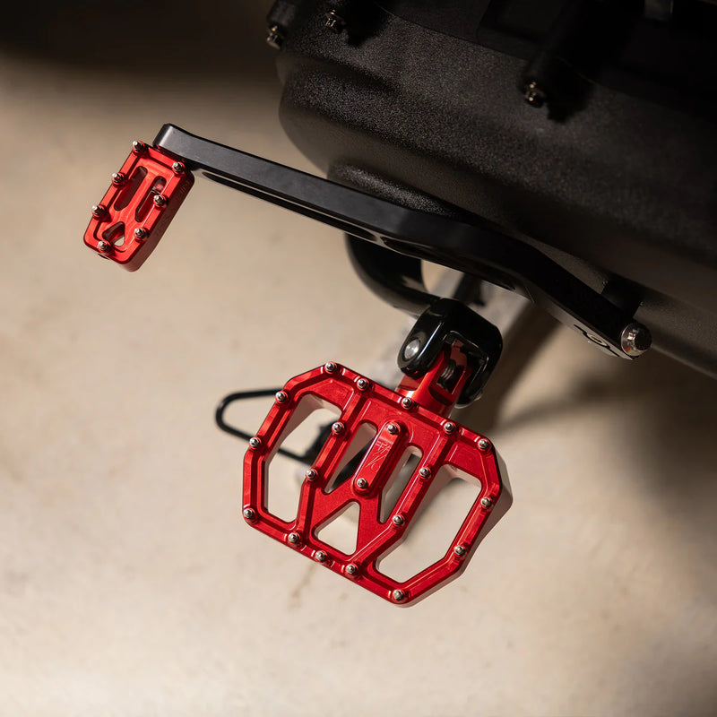 THRASHIN SUPPLY Mini Aggressor Floorboards - Red - Front - Softail '18-'25 - TSC-2031-2-SF