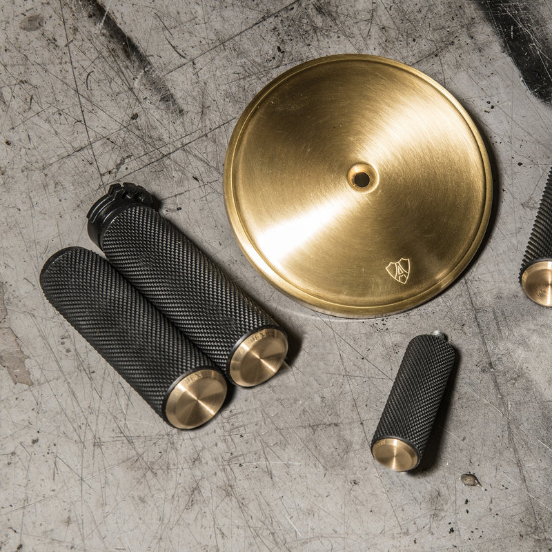 ARLEN NESS Grips - Knurled - TBW - Brass - 24-later FLHX / FLTRX - 500-052 - PartsOutlet.com.au