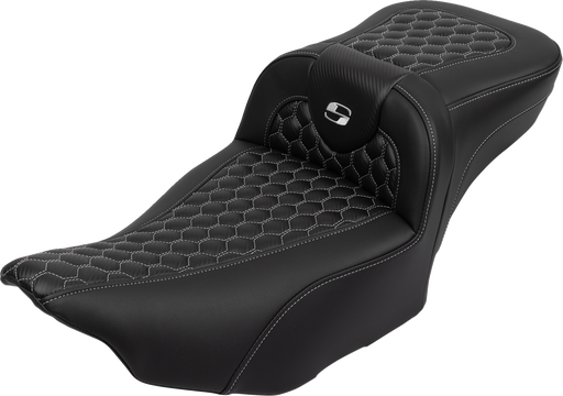 SADDLEMEN Roadsofa* Extended Reach Seat - with Backrest - Honeycomb - Silver Stitch - FLTR/FLHX '23-'24 823-07-190B5