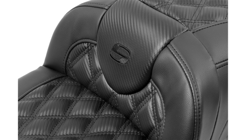 SADDLEMEN Roadsofa Extended Reach Seat - with Backrest - Carbon Fiber - Lattice Stitch - FLTR/FLHX '23-'25 - 823-07-207B0