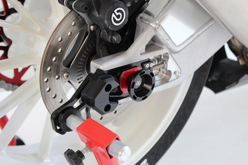 GILLES TOOLING Rear Axle Protector - Black/Red - BMW '09-'25 - GTA-R-BM01