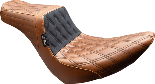 LE PERA Tailwhip Seat - Brown - Double Diamond - Black Stitch - FX/FL '18-'25 LYR-580TDV01