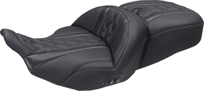 MUSTANG Heated Super Touring One Piece 2-Up Seat - Deluxe Diamond - Gun Metal Stitch - FLT/FLH '23-'25 89410GM