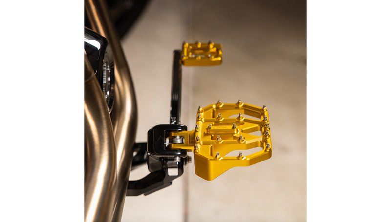 THRASHIN SUPPLY Mini Aggressor Floorboards - Gold - Rear - Harley-Davidson '72-'25 - TSC-2031-5-D