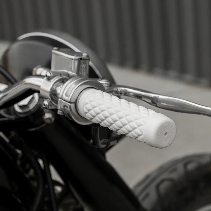 BILTWELL Grips - Torker - 7/8" - White 6705-0278