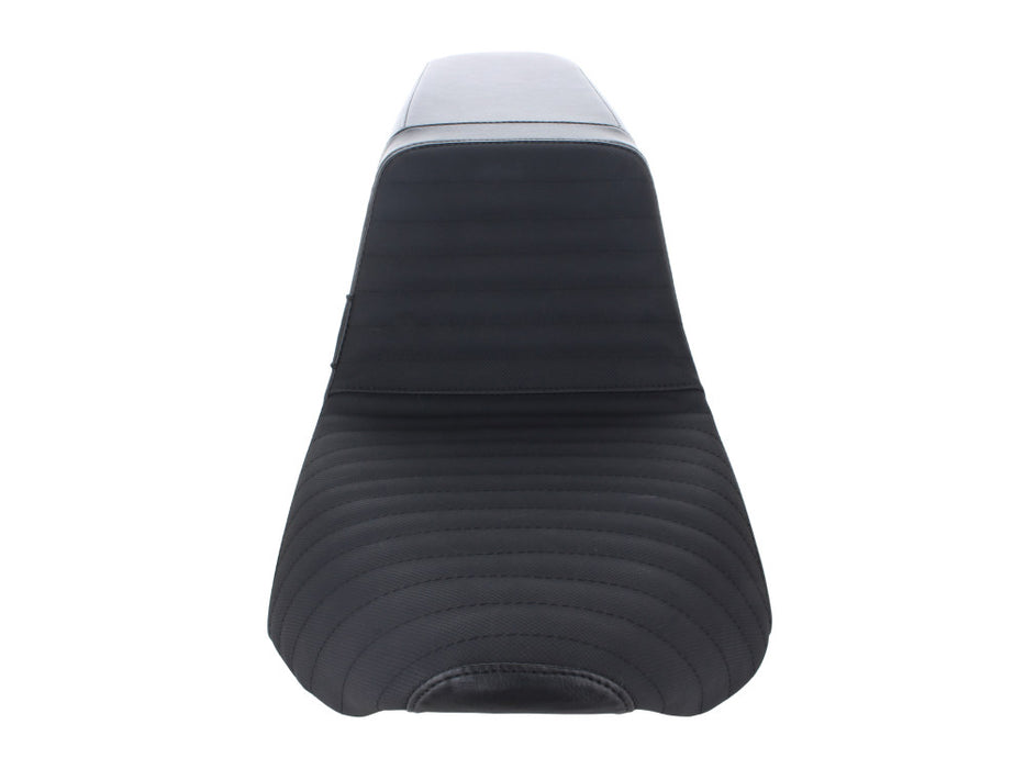 LE PERA Kickflip Dual Seat With Pleated Stitch & Gripper Tape. Fits Softail Slim & Street Bob 2018up & Standard 2020up - LY-590PTGP