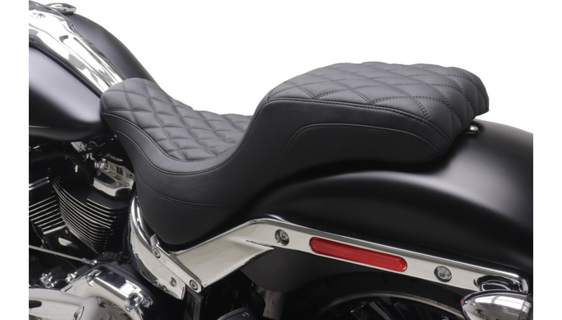 MUSTANG One-Piece/2-Up Squareback Seat - Double Diamond - Black Stitch - FXBR '23-'25 - 86006