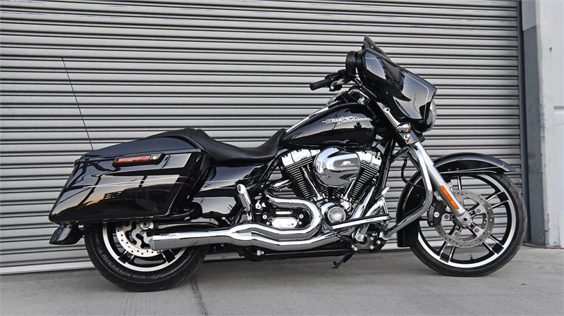 BASSANI XHAUST Road Rage II 2-Into-1 Mid-Length Exhaust System - '07-'16 Bagger - Chrome 1F62C - PartsOutlet.com.au
