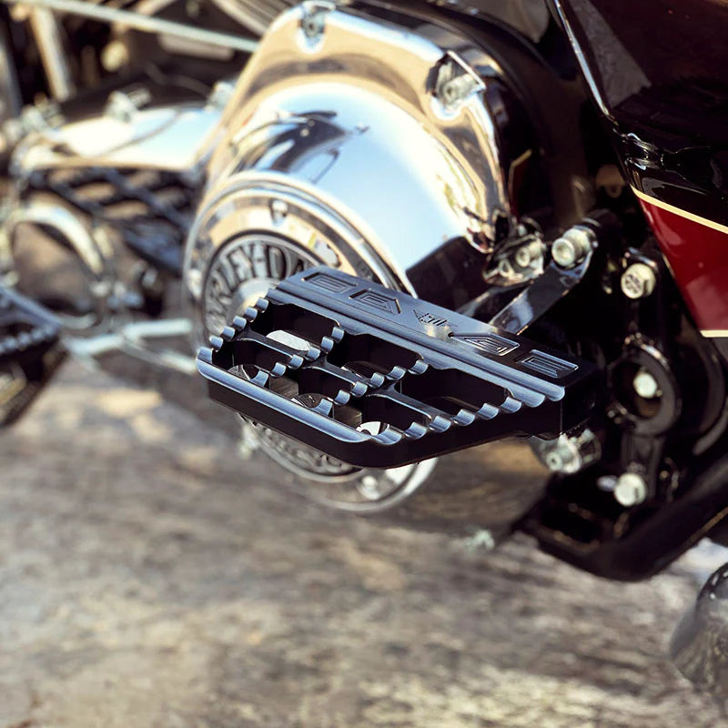 JOKER MACHINE Serrated Passenger Floorboard - Black - '87-'20 FL - 08-645-1B - PartsOutlet.com.au