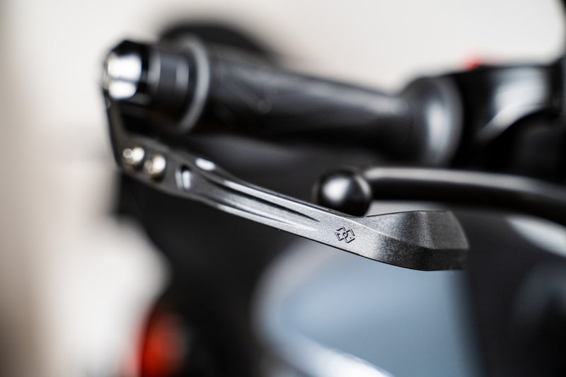 GILLES TOOLING Carbon Lever Guard - Brake - Universal - Black - BMW/Kawasaki/Yamaha - BHP2-02-BD