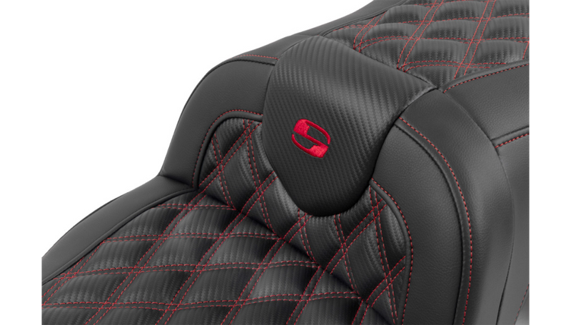 SADDLEMEN RoadSofa Seat - with Backrest - Carbon Fiber - Lattice Stitch - Red Stitch - FLTR/FLHX '23-'25 - 823-07-206B4