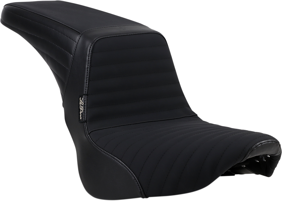 LE PERA Kickflip Dual Seat With Pleated Stitch & Gripper Tape. Fits Softail Slim & Street Bob 2018up & Standard 2020up - LY-590PTGP