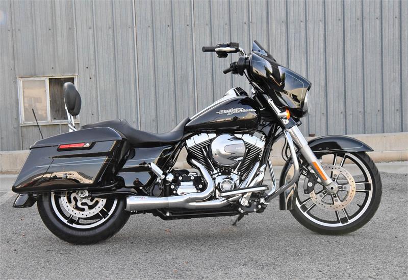 BASSANI XHAUST Road Rage 2:1 Short system for 1995-2016 Bagger - Chrome 1F52R - PartsOutlet.com.au