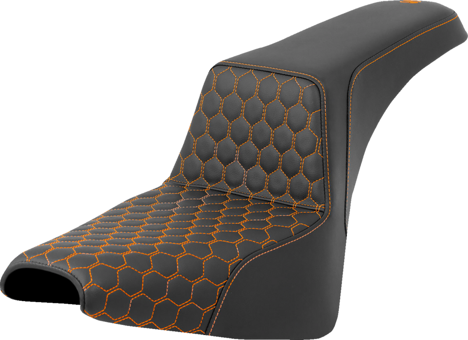 SADDLEMEN Step-Up Seat - Honeycomb - Orange Stitching - FXBB/FXST '18-'23 - A818-30-177ORA