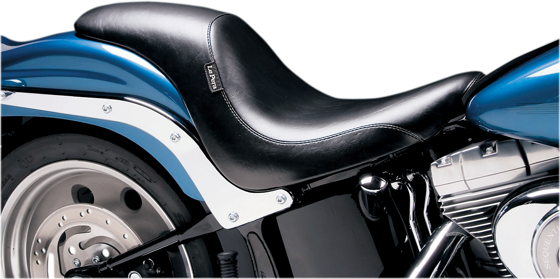 LE PERA Silhouette Dual Seat. Fits Softail 2006-2017 With OEM 200 Rear Tyre - LK-860