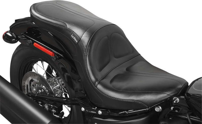 LE PERA Maverick Dual Seat With Stitch. Fits Softail Slim & Street Bob 2018up & Standard 2020up - LY-910 - PartsOutlet.com.au