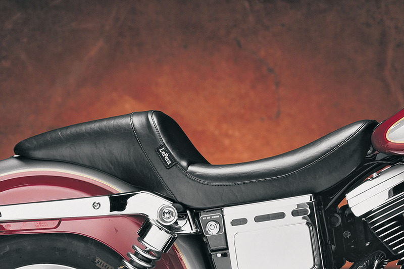 LE PERA Daytona Sport Dual Seat – Smooth. Fits Dyna 2006-2017 - LK-510 - PartsOutlet.com.au