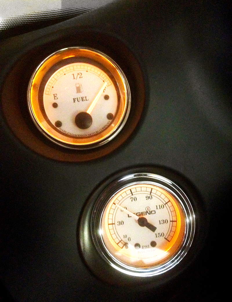 LEGEND SUSPENSION Fairing Mounted LED Backlit PSI Gauges - Silver - '97-'13 FL - 2212-0485 - PartsOutlet.com.au