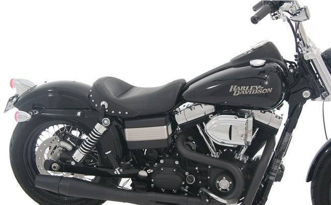 MUSTANG Solo Studded Seat - Harley-Davidson Dyna 2006-2017 - 76106 - PartsOutlet.com.au