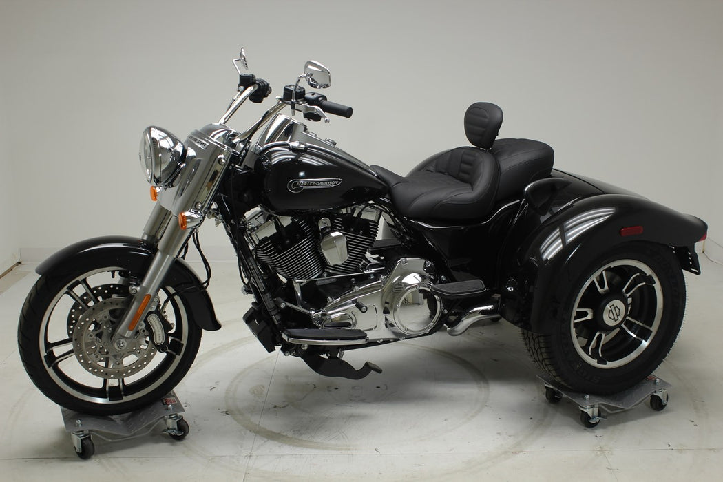 MUSTANG SUPER TOURING SEAT - HARLEY-DAVIDSON Freewheeler FLRT 2015-2021 - 79598 - PartsOutlet.com.au